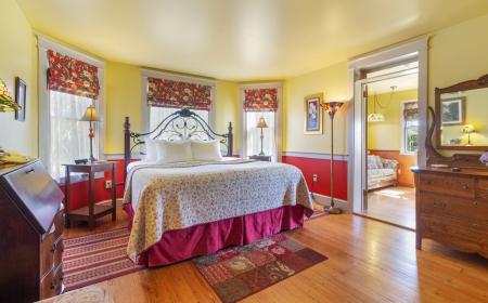 Lancaster B&B Guest Rooms | After Eight Bed & Breakfast